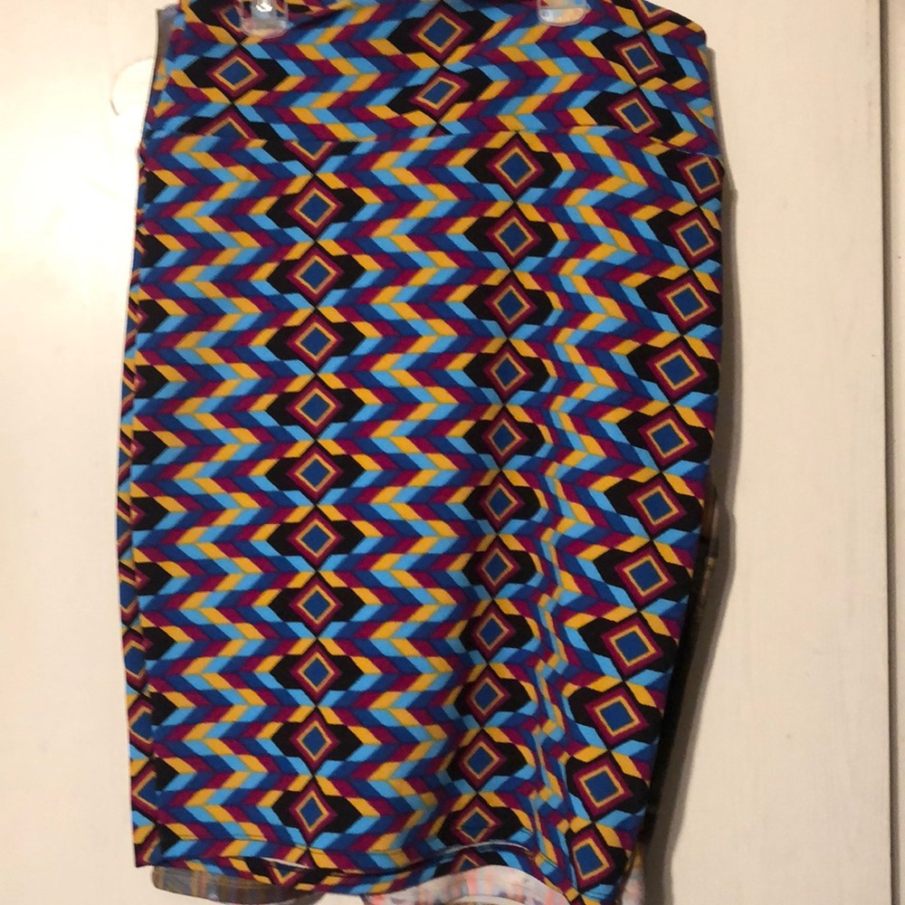 LulaRoe Cassie skirt